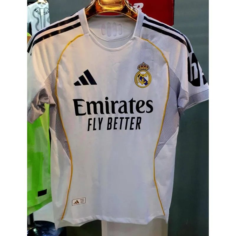 قميص ريال مدريد الأصلي لموسم 2025/2026 – تصميم عصري وأداء مميز ⚽️